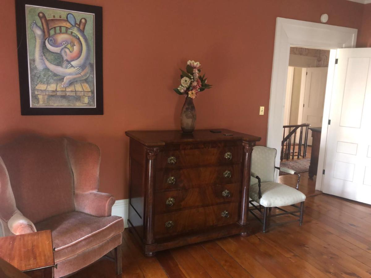 Oakcliff Bed And Breakfast Halfmoon Bagian luar foto