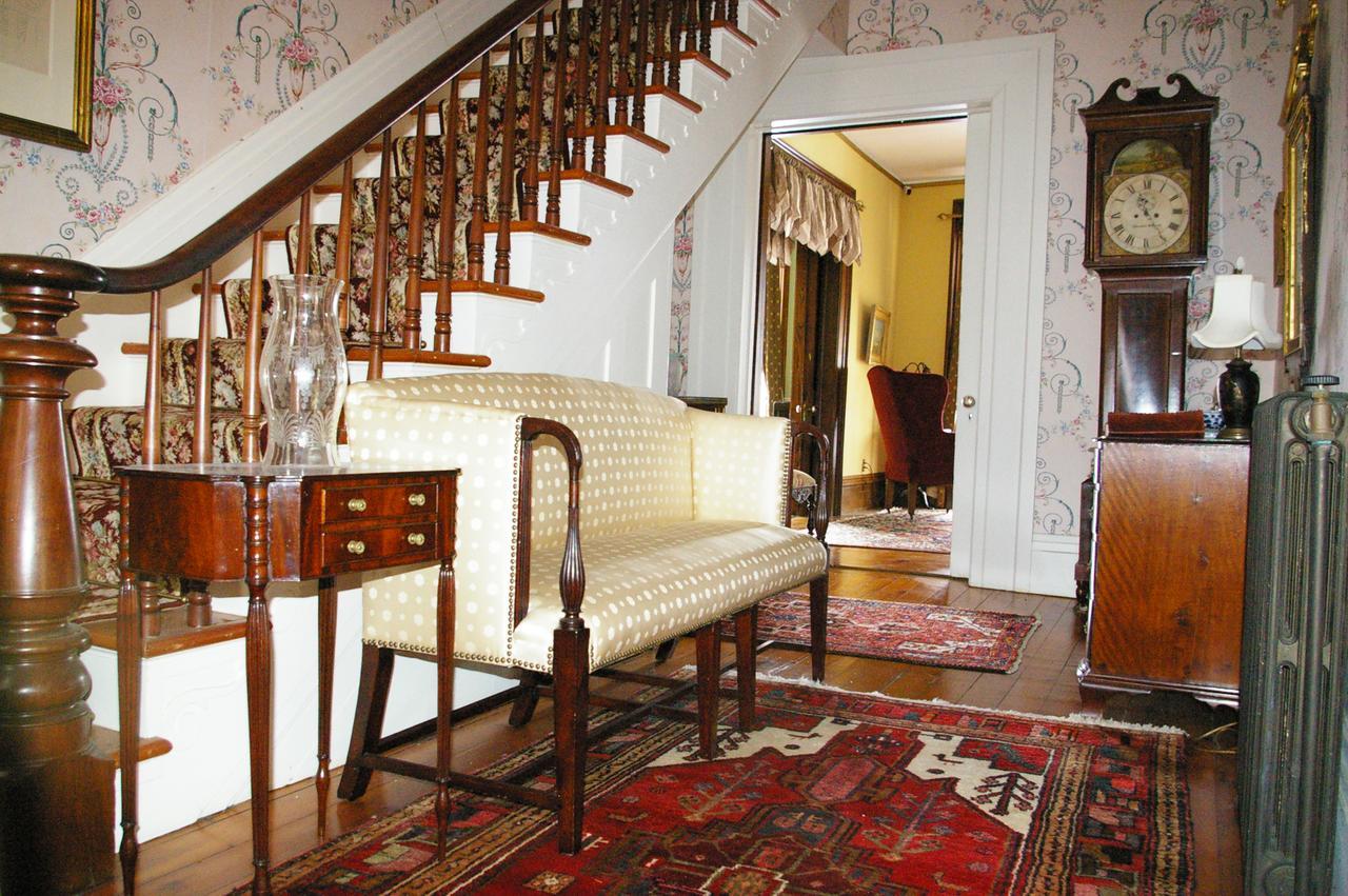 Oakcliff Bed And Breakfast Halfmoon Bagian luar foto