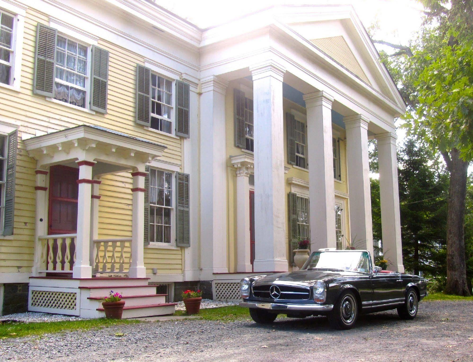 Oakcliff Bed And Breakfast Halfmoon Bagian luar foto