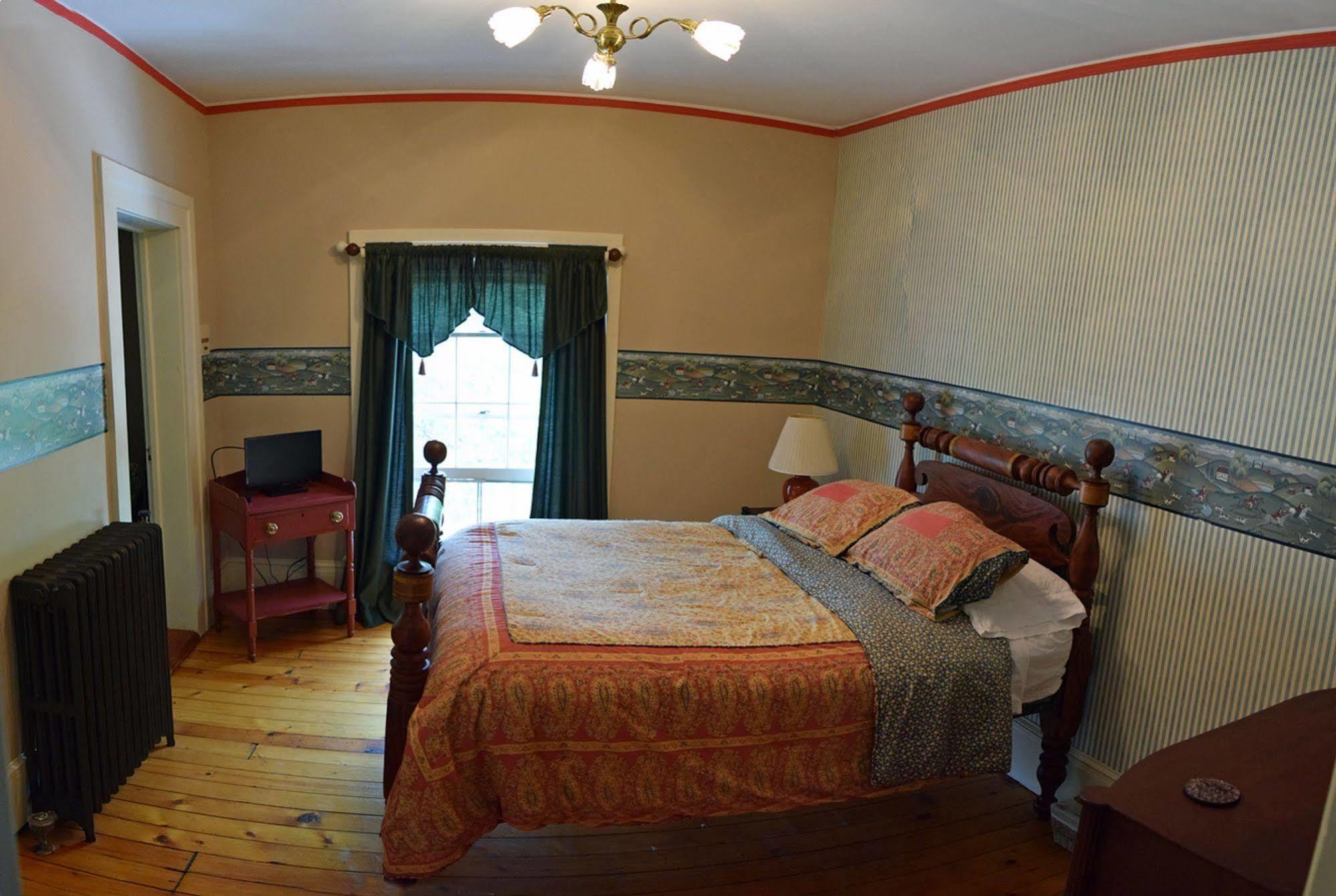 Oakcliff Bed And Breakfast Halfmoon Bagian luar foto