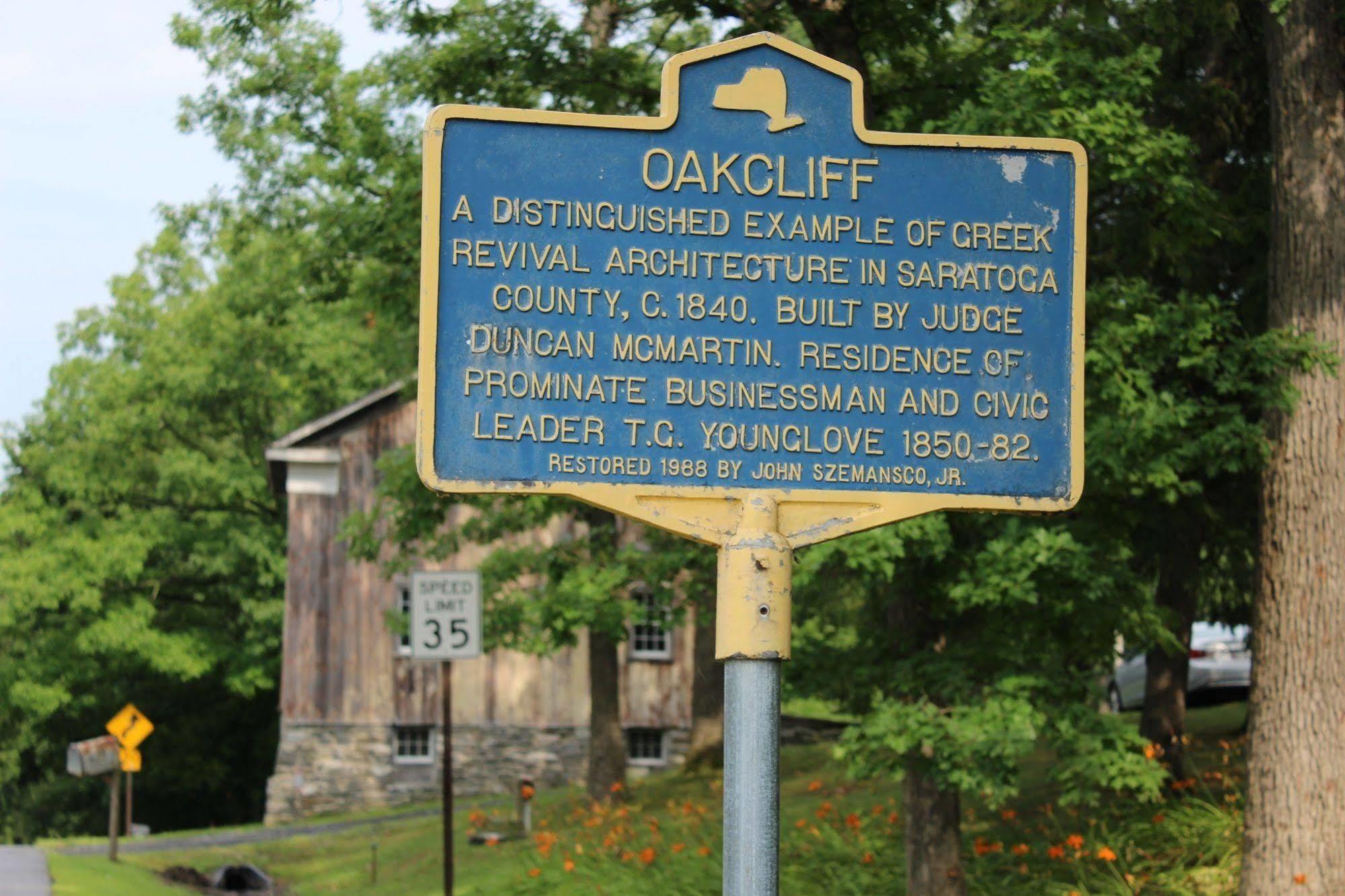 Oakcliff Bed And Breakfast Halfmoon Bagian luar foto