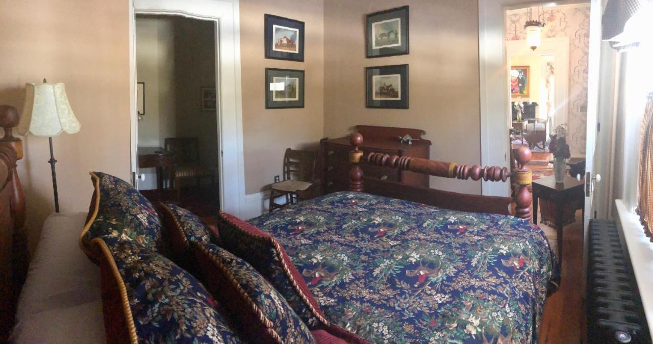 Oakcliff Bed And Breakfast Halfmoon Bagian luar foto